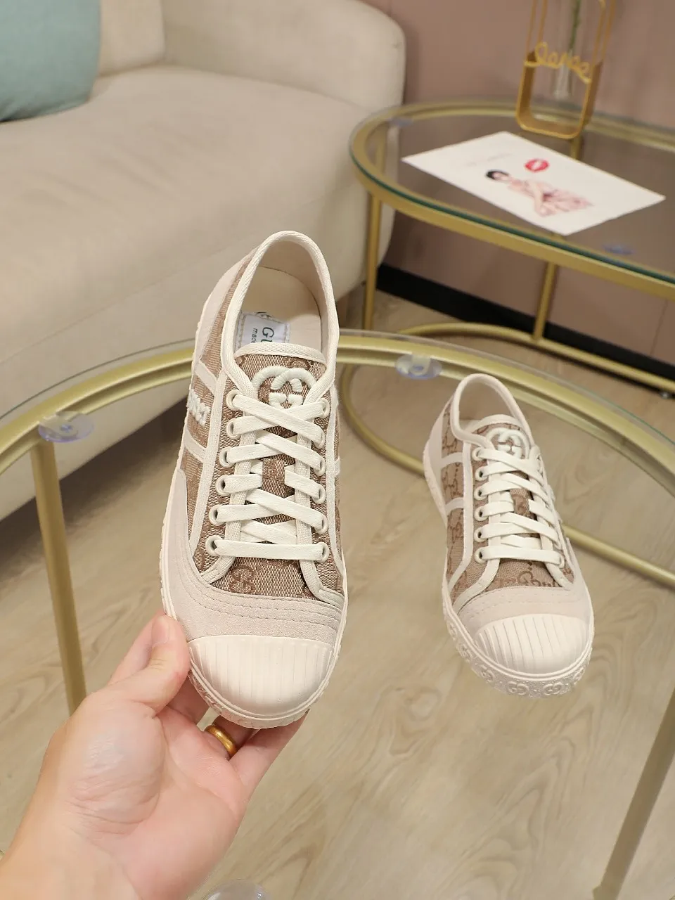 👟👟Ex-factory price 420👟👟 GUCCI~24 The latest double G embroidered low-cut lace-up fashion sneakers, originally developed, the fabric is exclusive double G fabric, the upper is perfectly matched with special craftsmanship, the lining is sheepskin, rubber outsole, size 35 to 40